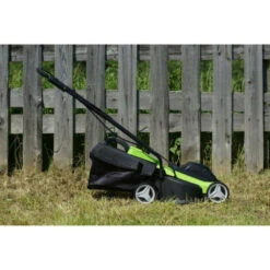 Tondeuse Greenworks 24v - Coupe De 33cm - 1 Batterie 2.0 Ah - 1 Micro-chargeur - G24lm33k2 -Cactus Jardin Soldes Magasin 647d2d2552c2a8.10088499